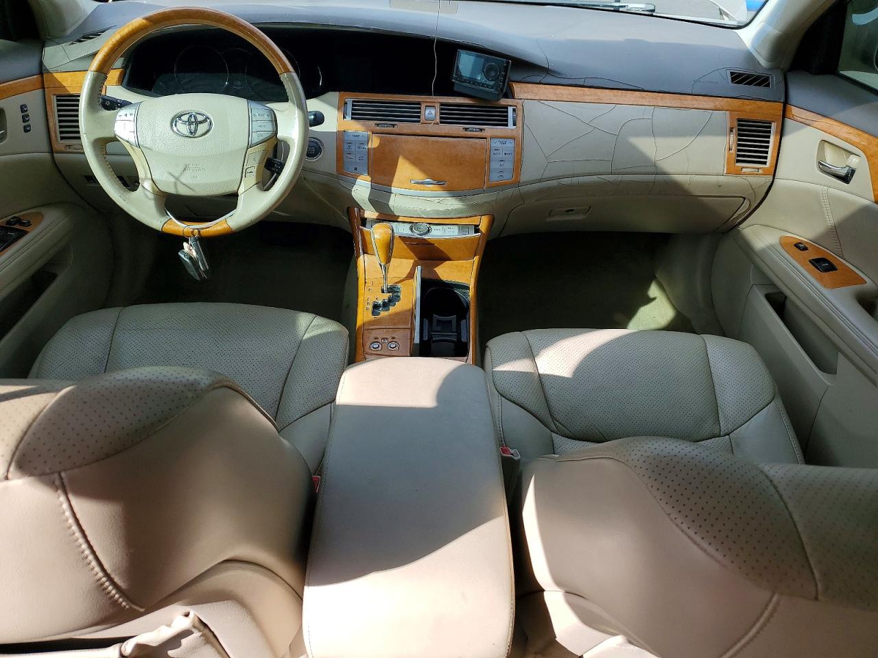 2006 TOYOTA AVALON photo 8