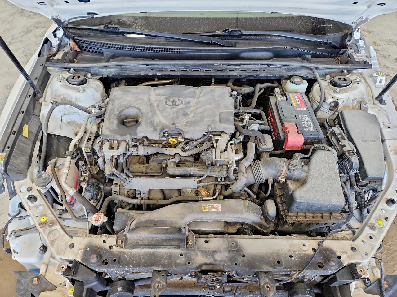 2018 TOYOTA CAMRY LE photo 11