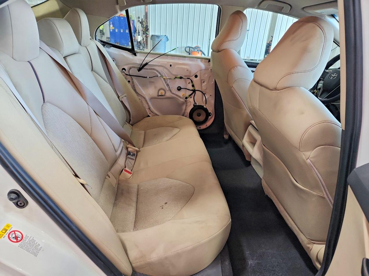 2018 TOYOTA CAMRY LE photo 10