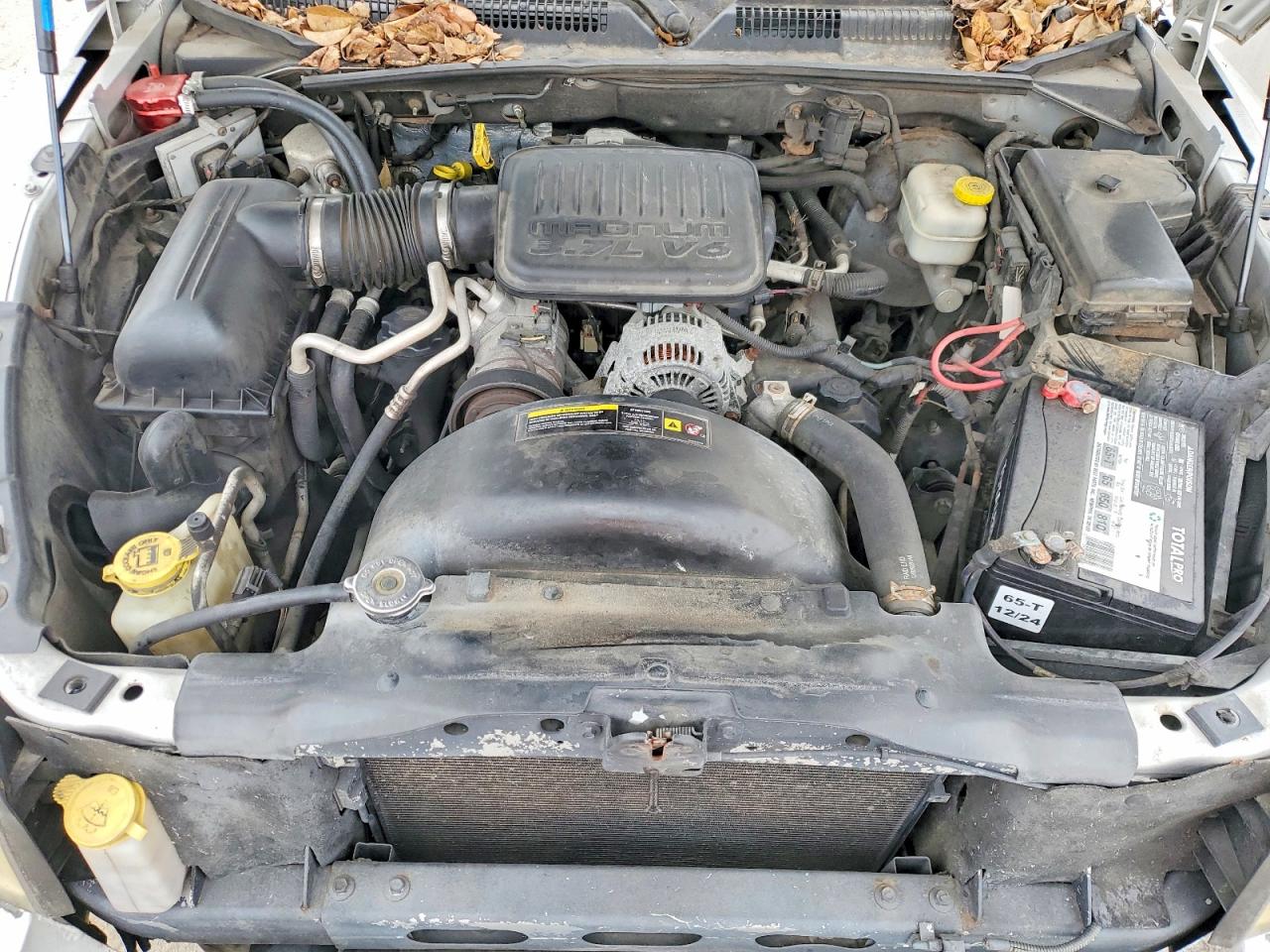 2005 DODGE DAKOTA QUAD SLT photo 31