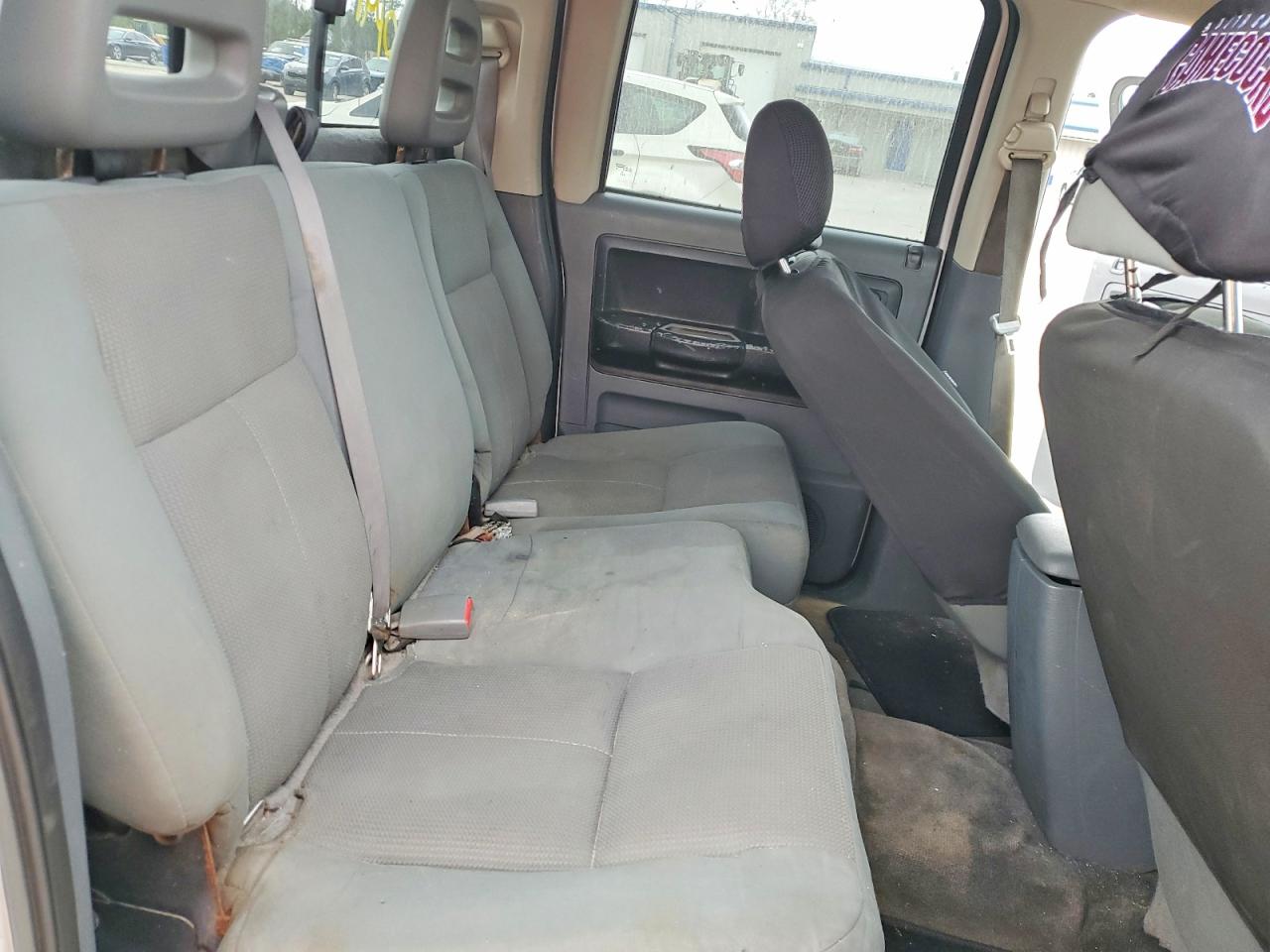 2005 DODGE DAKOTA QUAD SLT photo 28
