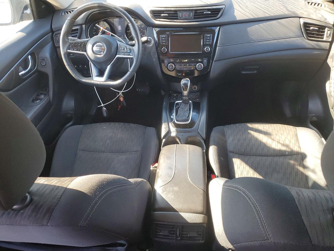 2019 NISSAN ROGUE SV photo 8