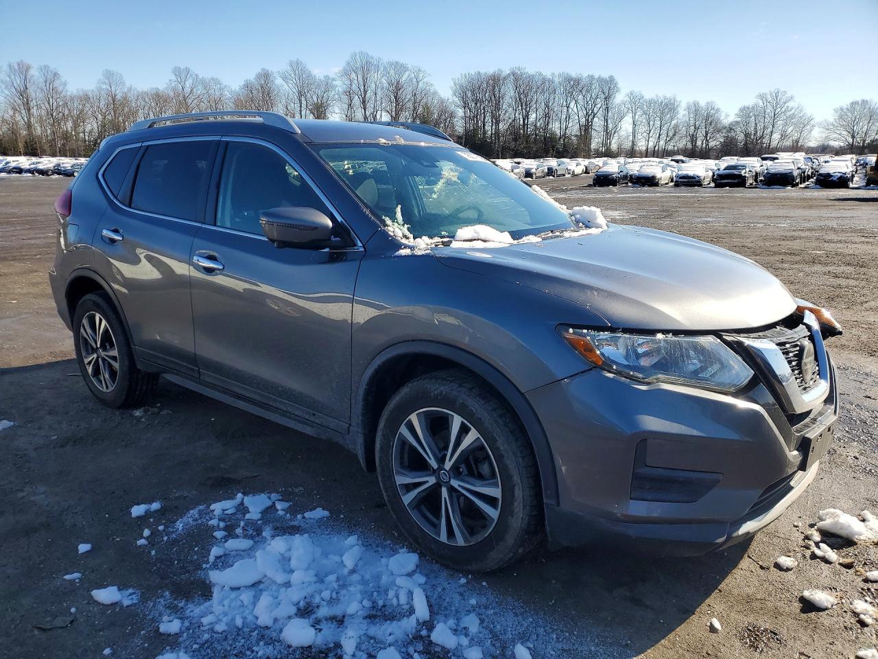 2019 NISSAN ROGUE SV photo 4