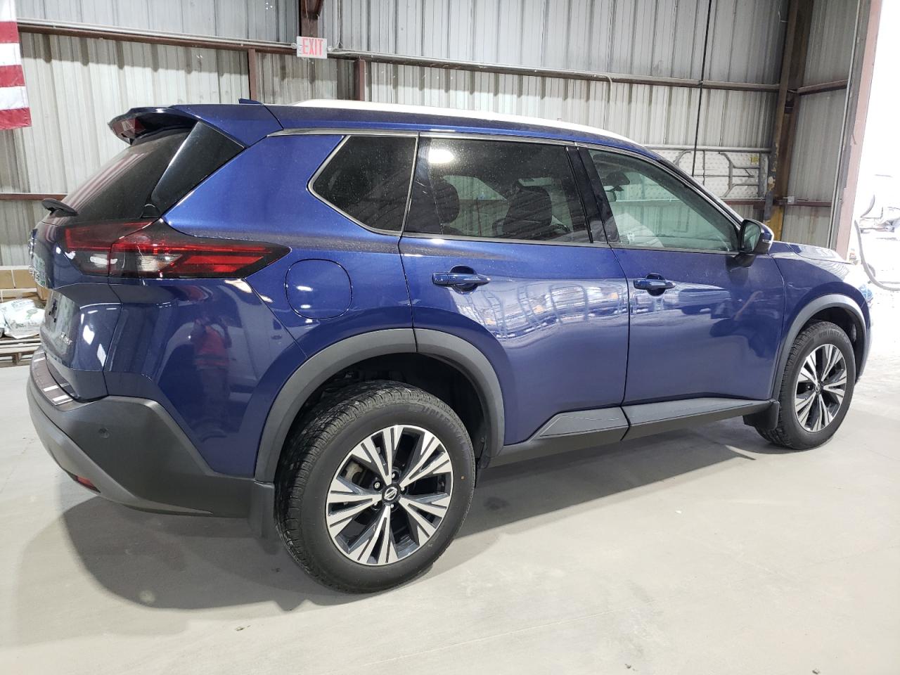 2021 NISSAN ROGUE SV photo 3