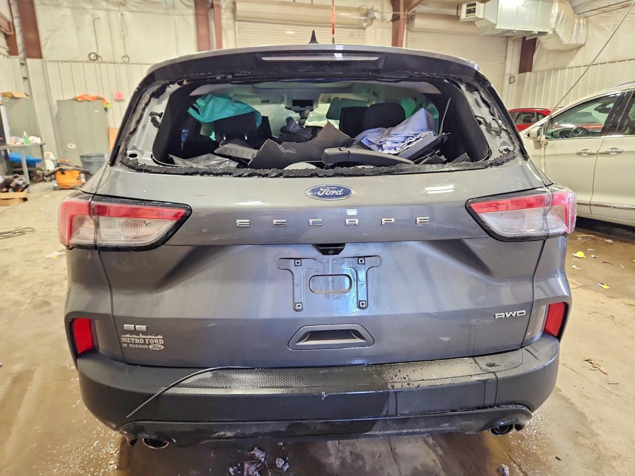 2022 FORD ESCAPE SE photo 11