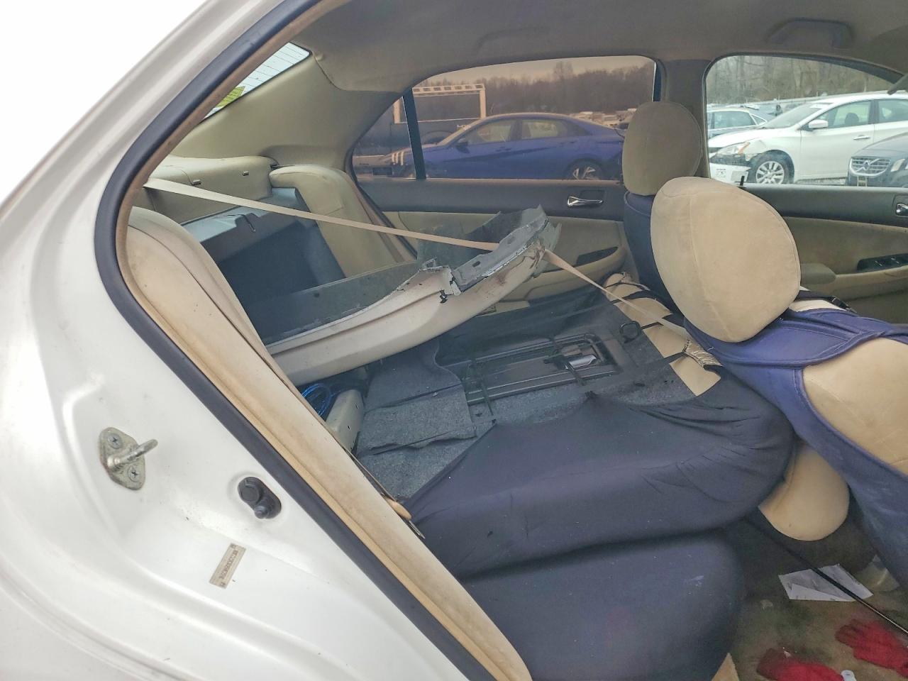 2003 HONDA ACCORD LX photo 10