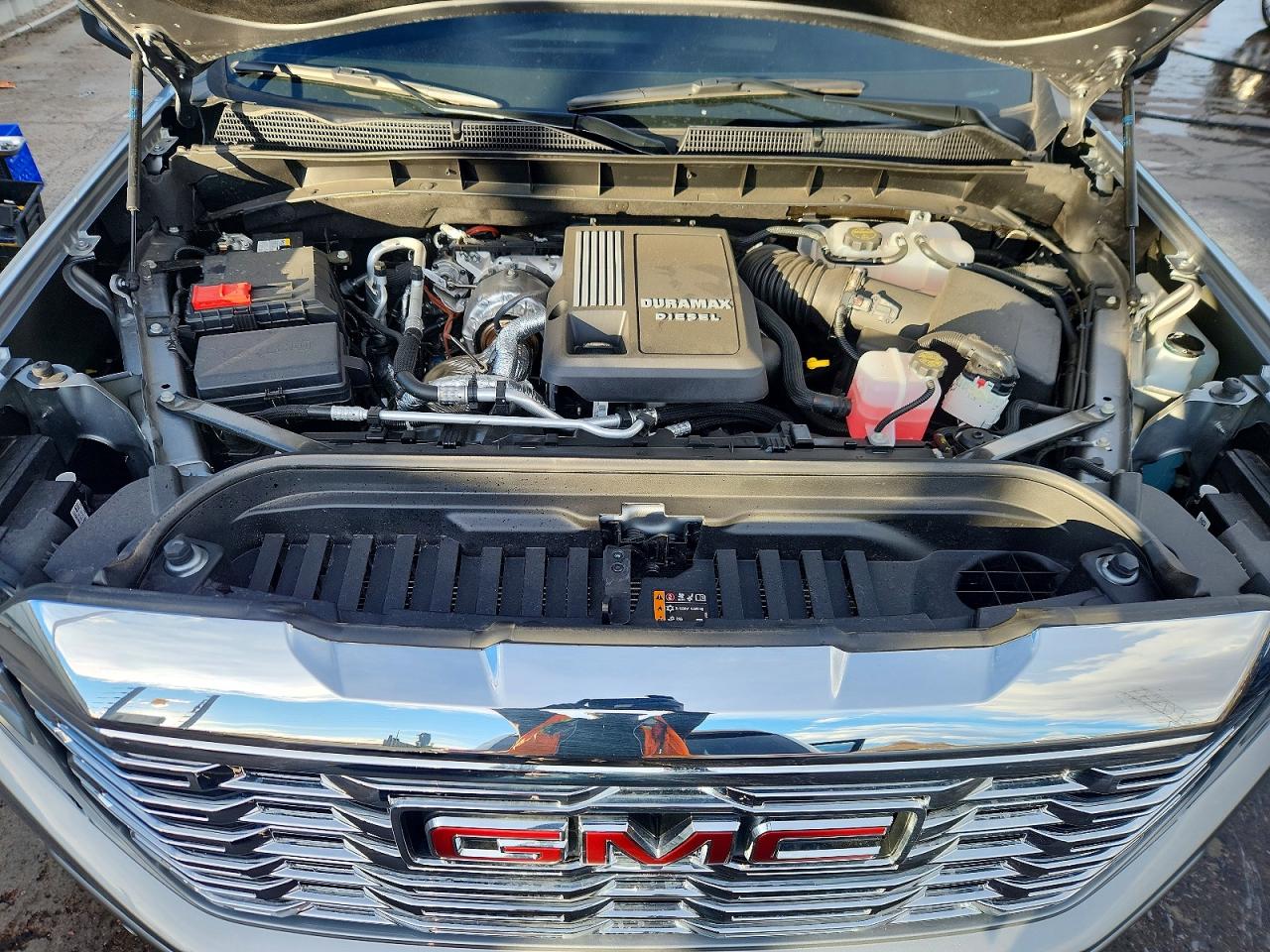 2025 GMC SIERRA K1500 DENALI photo 11