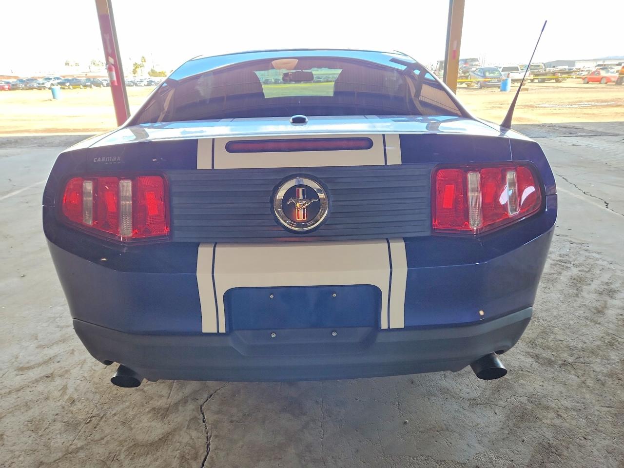 2012 FORD MUSTANG photo 6
