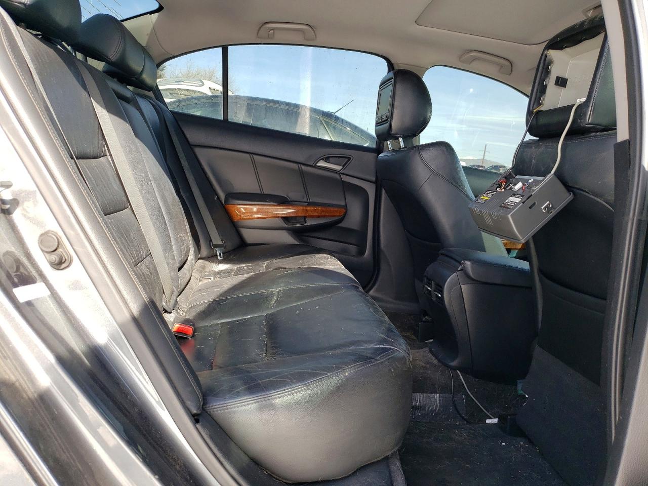 2011 HONDA ACCORD EXL photo 28