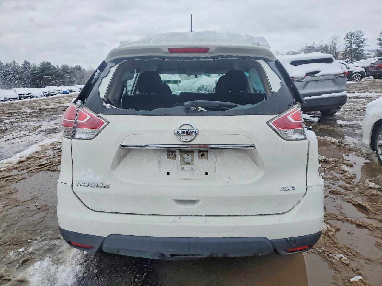2016 NISSAN ROGUE S photo 6