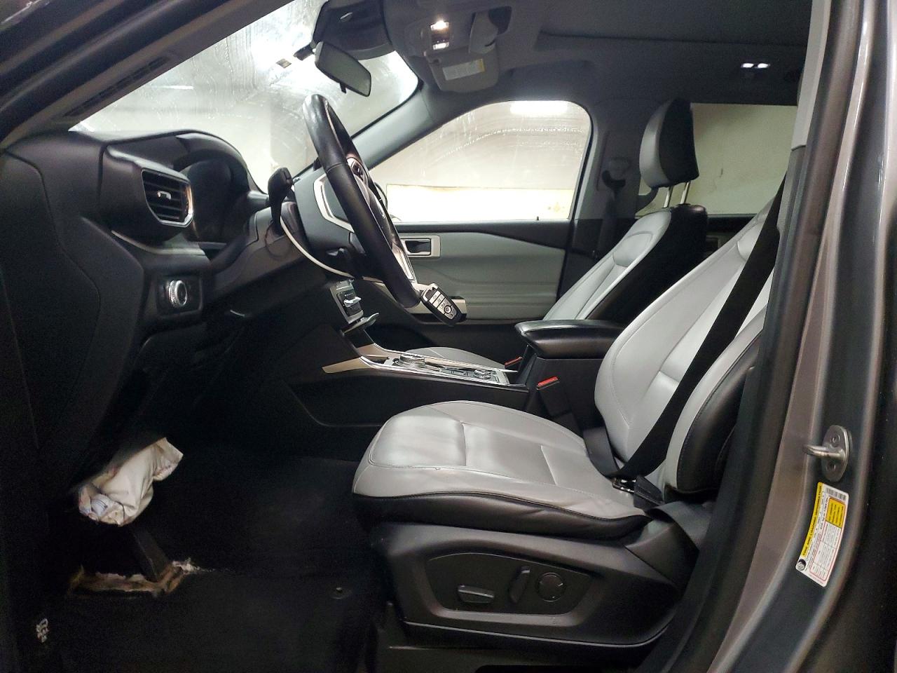 2021 FORD EXPLORER XLT photo 13