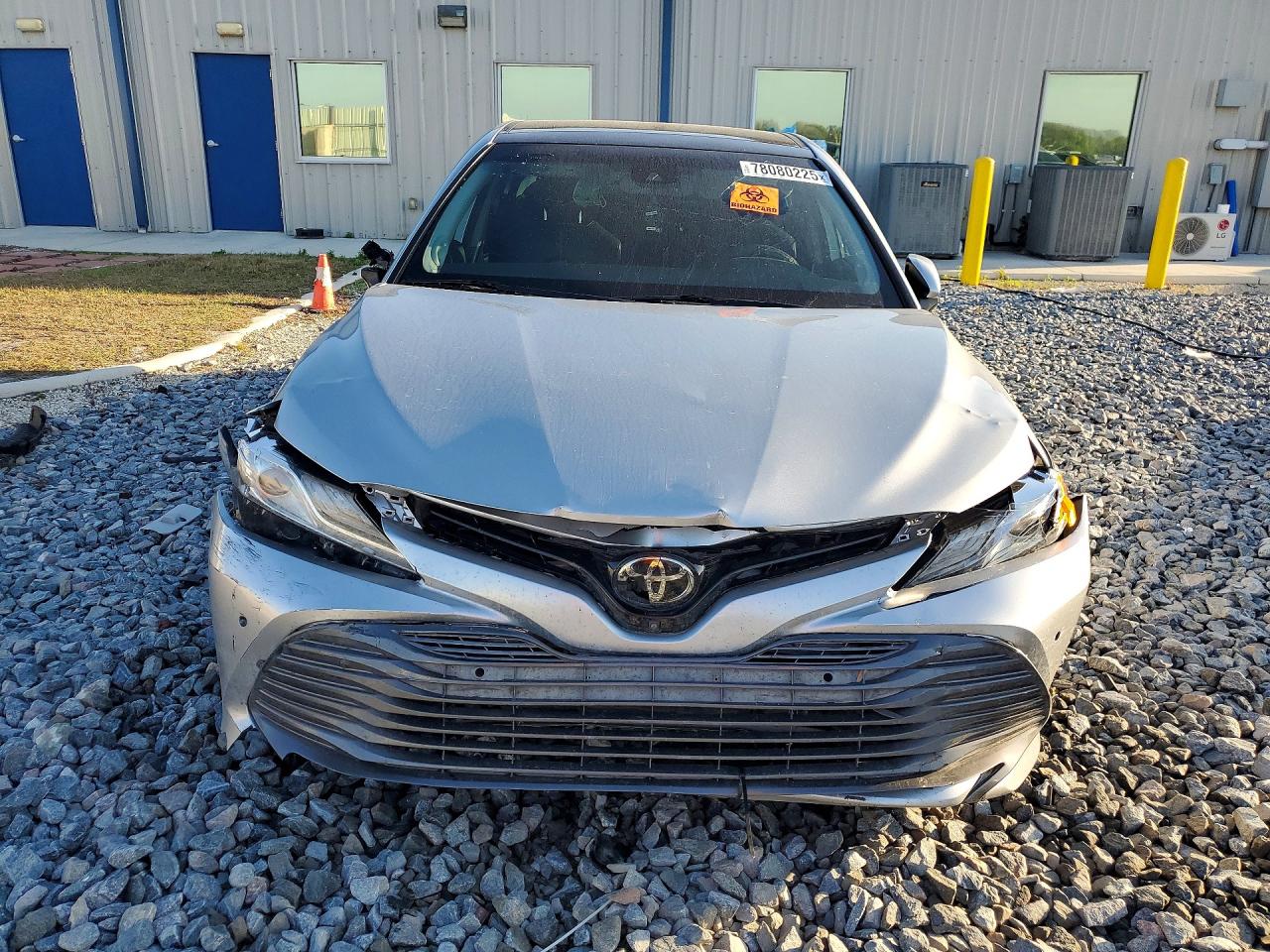 2020 TOYOTA CAMRY XLE photo 13