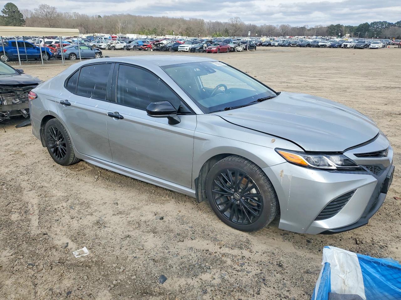 2020 TOYOTA CAMRY SE photo 7