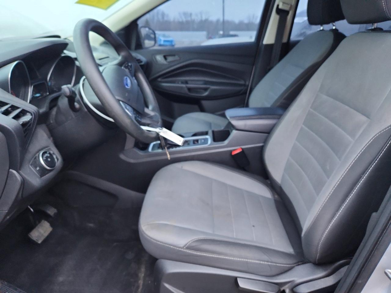2017 FORD ESCAPE S photo 13