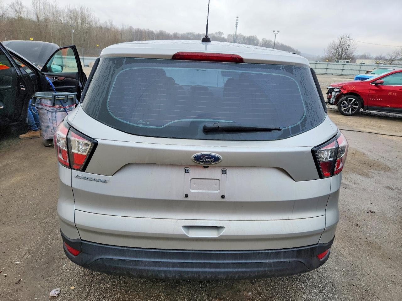 2017 FORD ESCAPE S photo 11