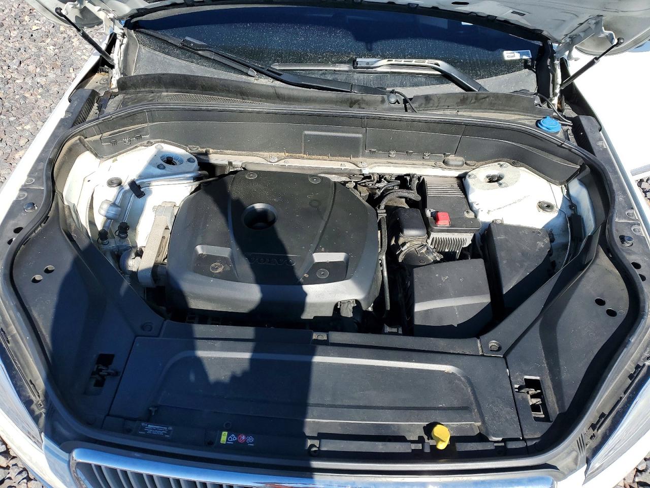 2016 VOLVO XC90 T6 photo 34