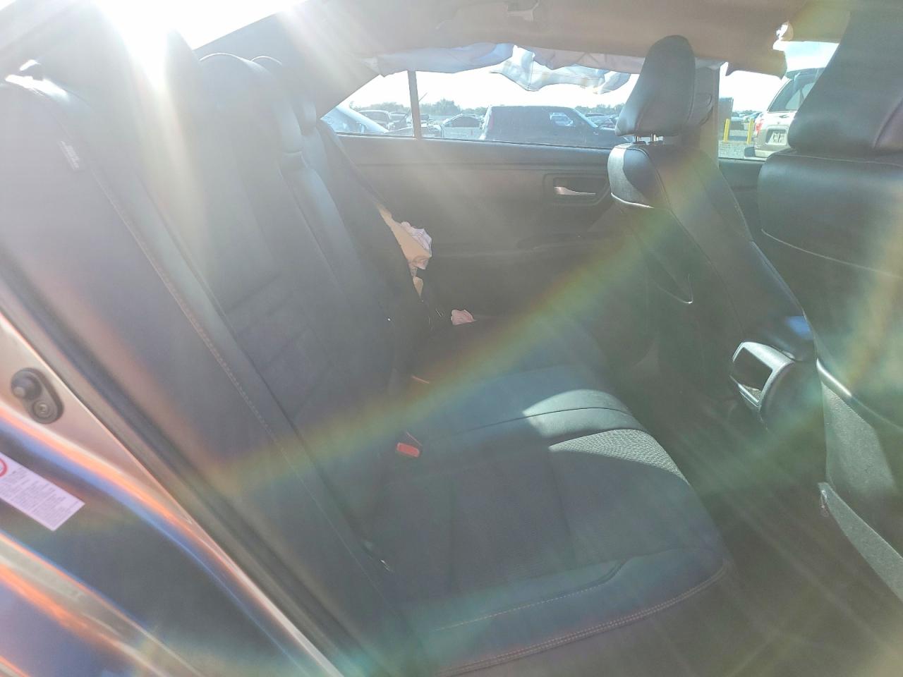 2016 TOYOTA CAMRY SE photo 10