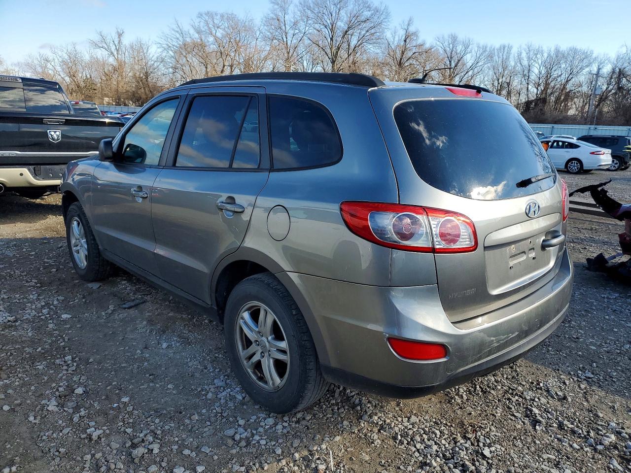 2011 HYUNDAI SANTA FE GLS photo 2
