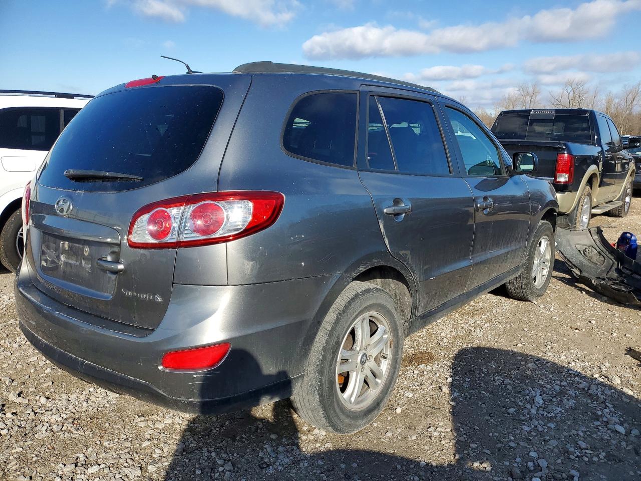 2011 HYUNDAI SANTA FE GLS photo 3