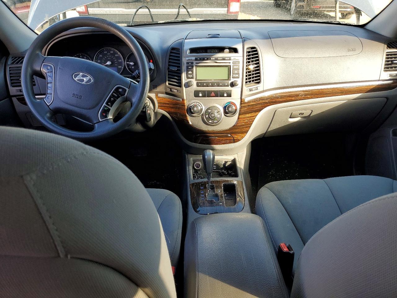 2011 HYUNDAI SANTA FE GLS photo 8