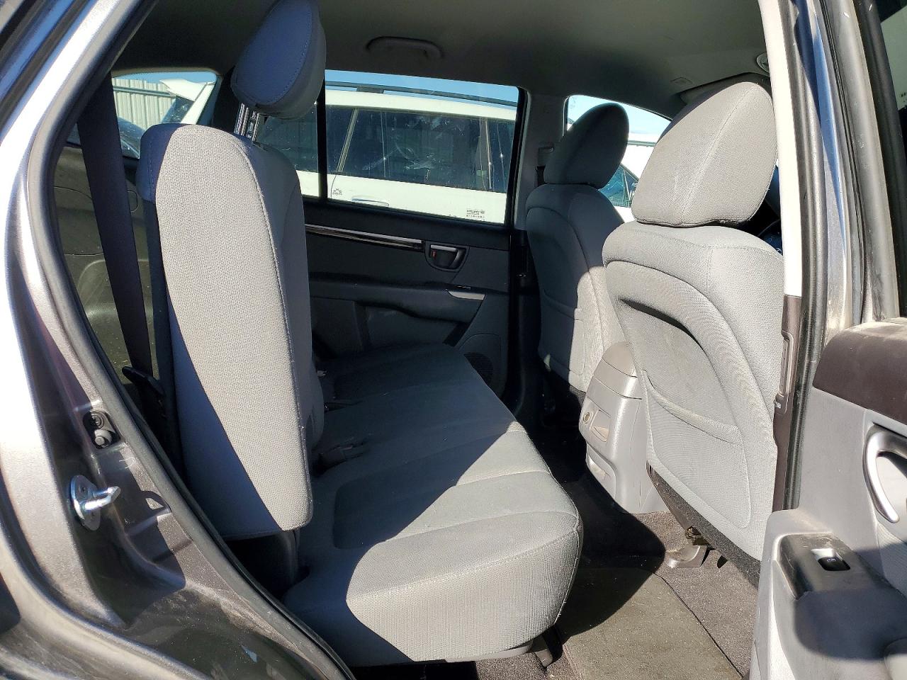 2011 HYUNDAI SANTA FE GLS photo 10