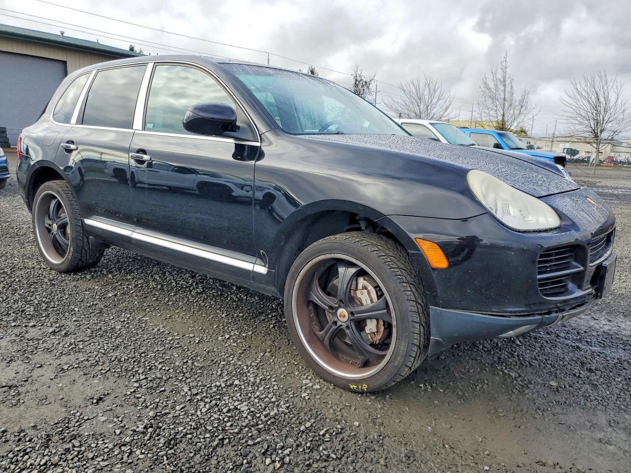 2005 PORSCHE CAYENNE S photo 10