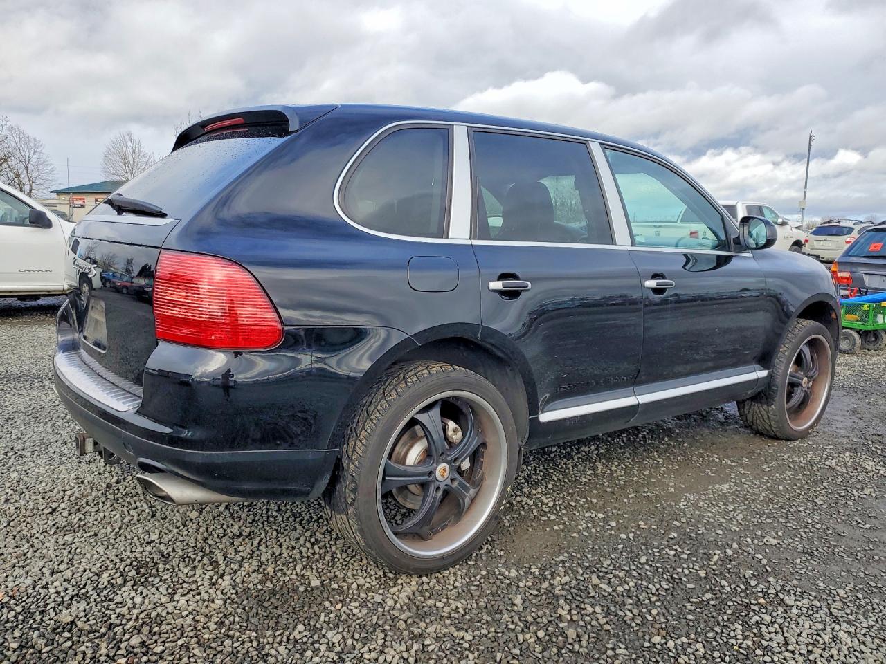 2005 PORSCHE CAYENNE S photo 7
