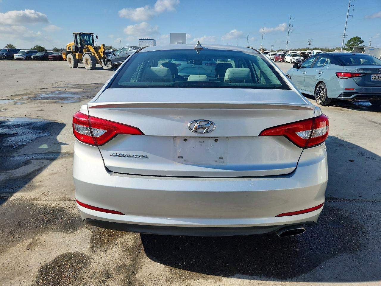 2017 HYUNDAI SONATA BASE photo 6