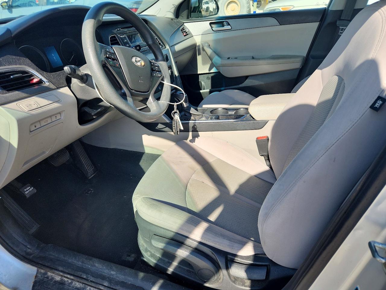 2017 HYUNDAI SONATA BASE photo 7
