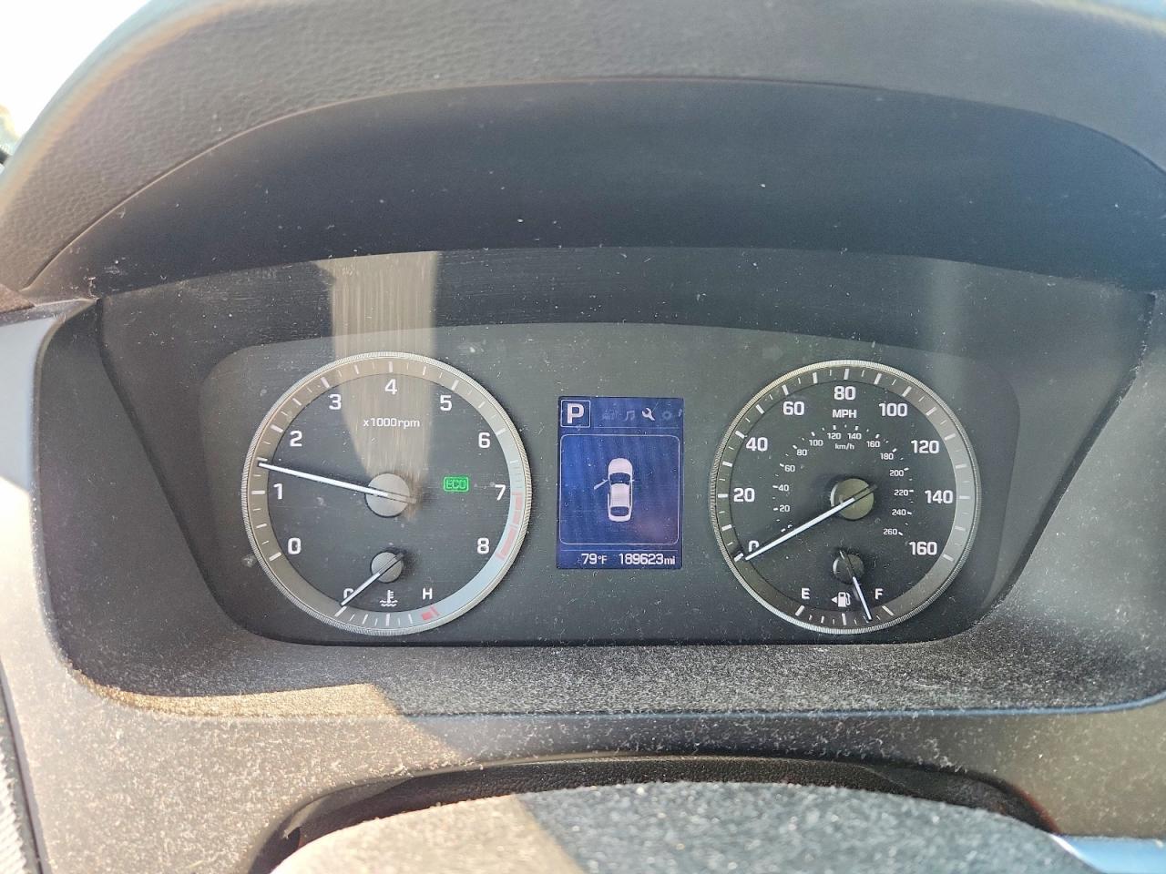 2017 HYUNDAI SONATA BASE photo 9