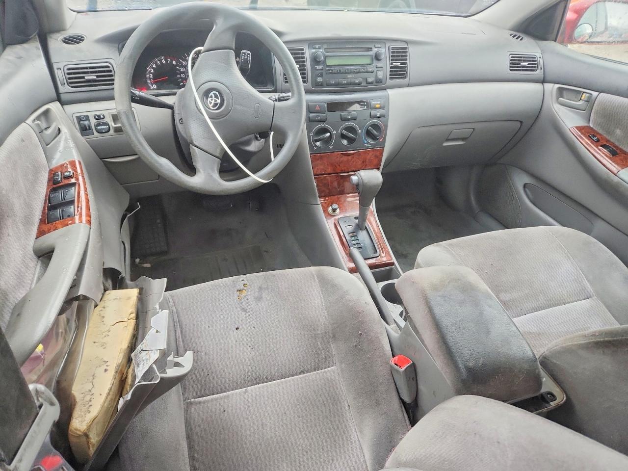 2006 TOYOTA COROLLA photo 8