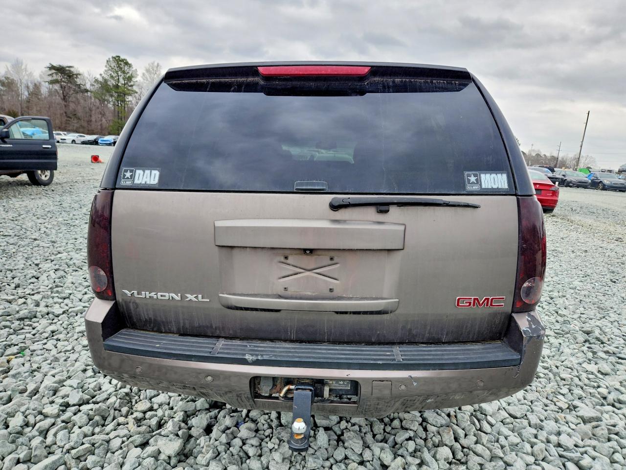 2013 GMC YUKON XL K1500 SLT photo 6
