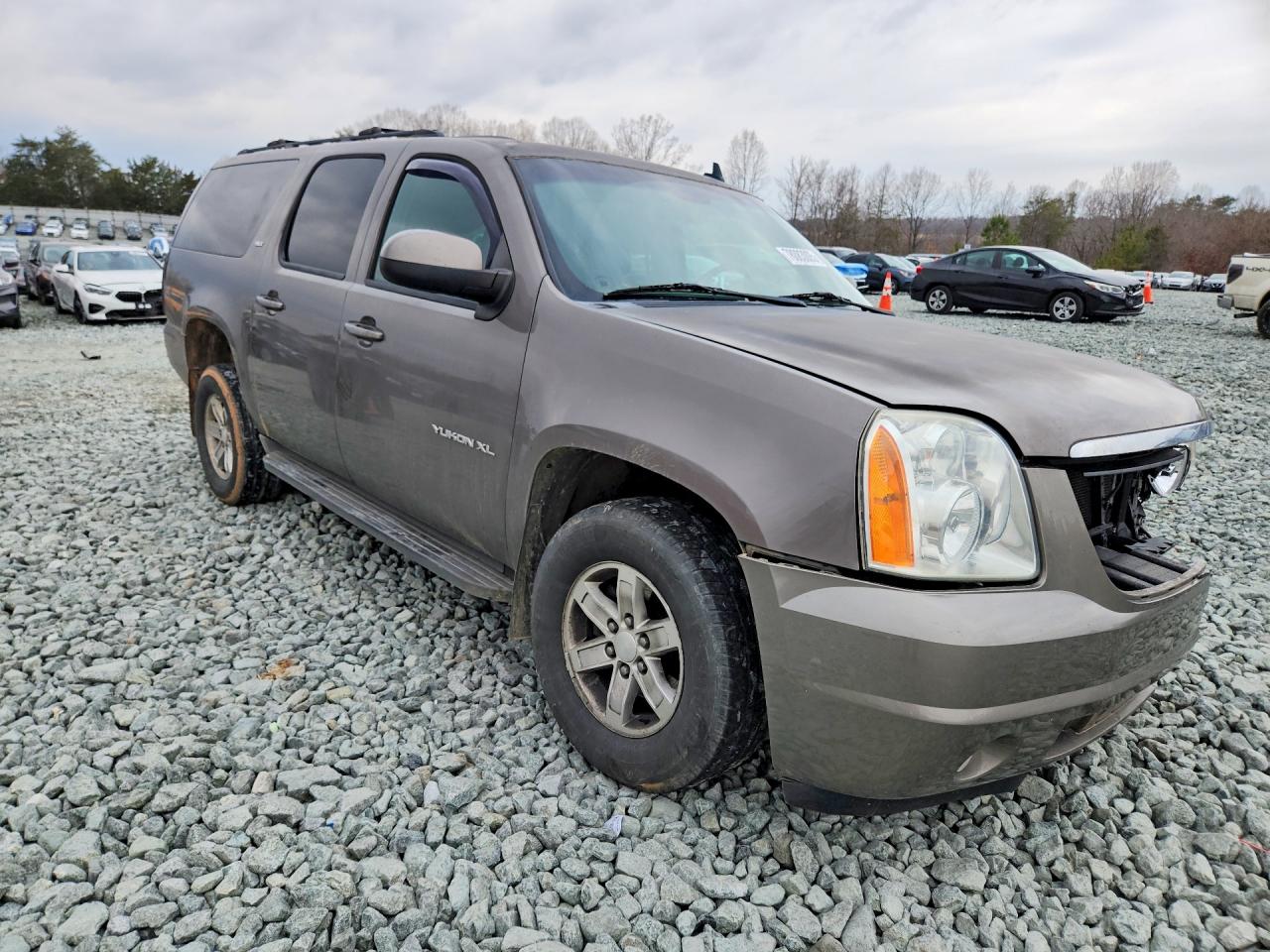 2013 GMC YUKON XL K1500 SLT photo 4