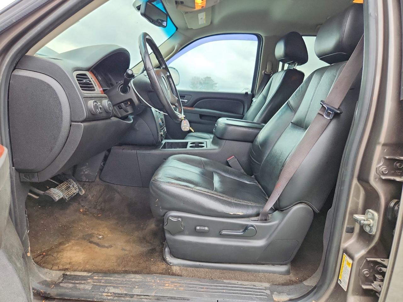 2013 GMC YUKON XL K1500 SLT photo 7