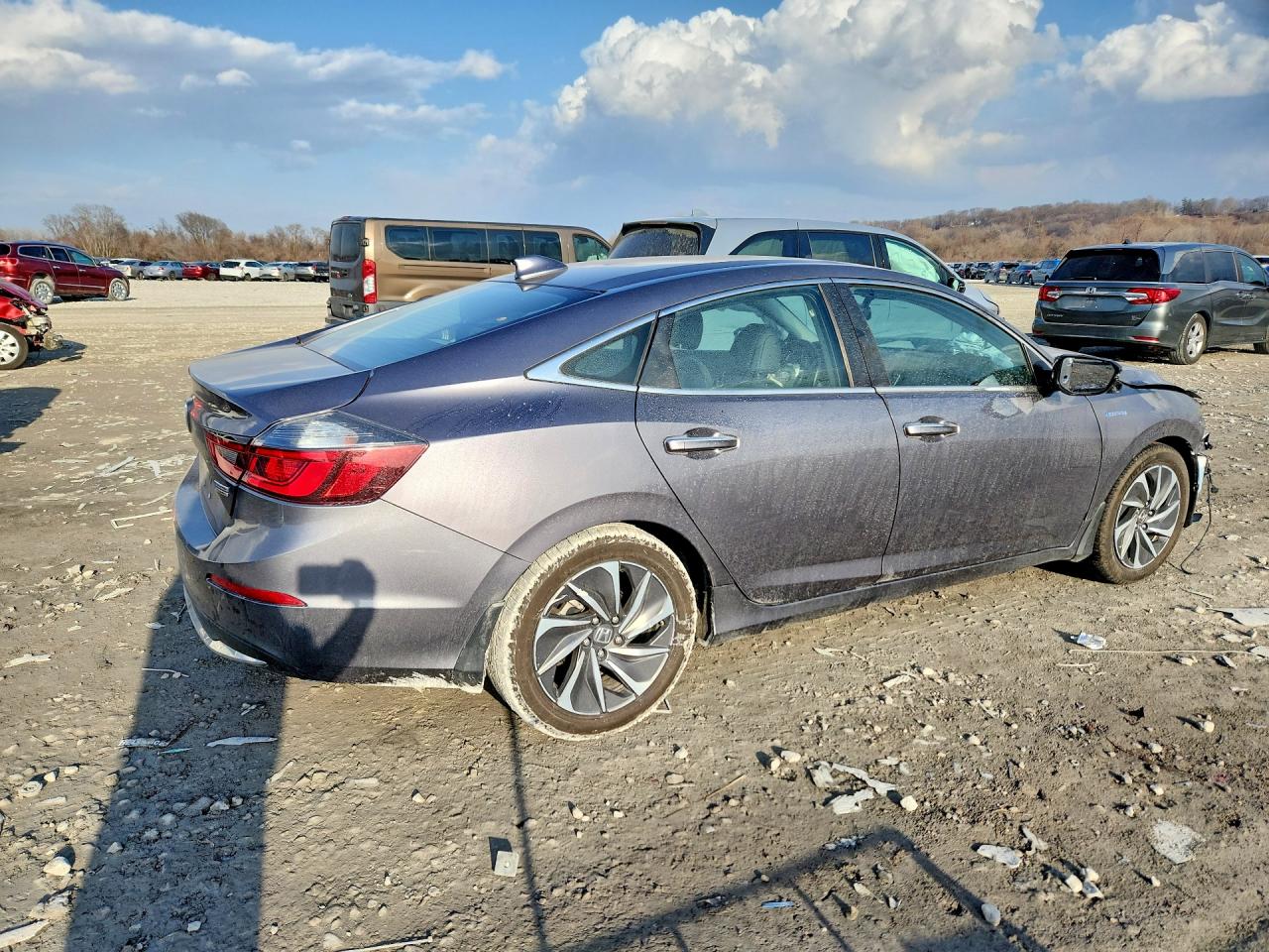 2019 HONDA INSIGHT TOURING photo 3