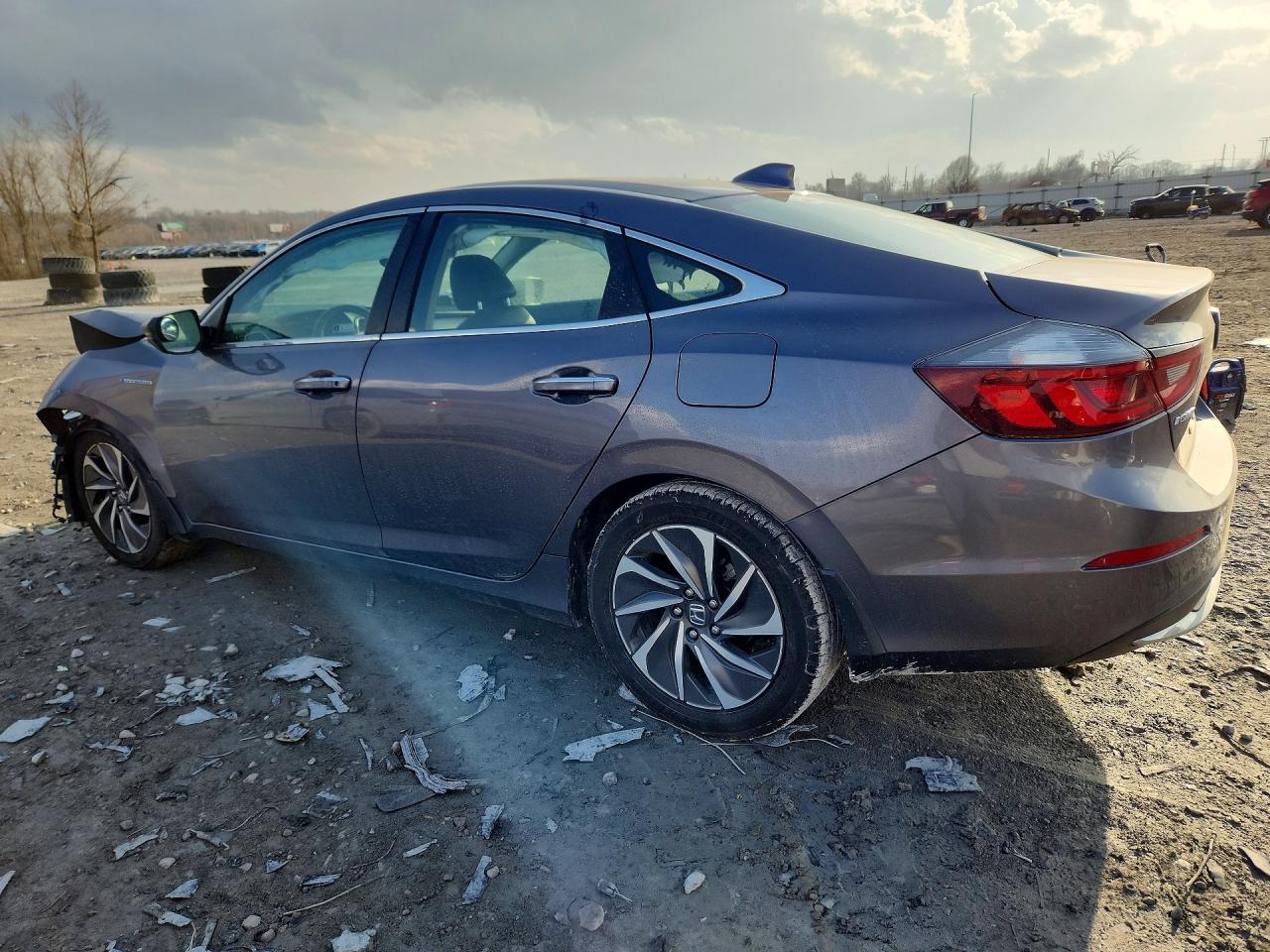 2019 HONDA INSIGHT TOURING photo 2