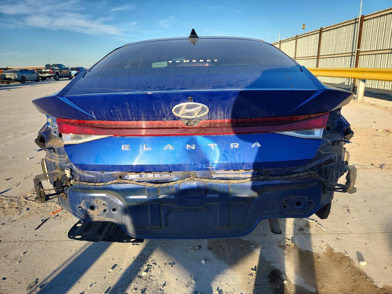 2022 HYUNDAI ELANTRA SEL photo 11