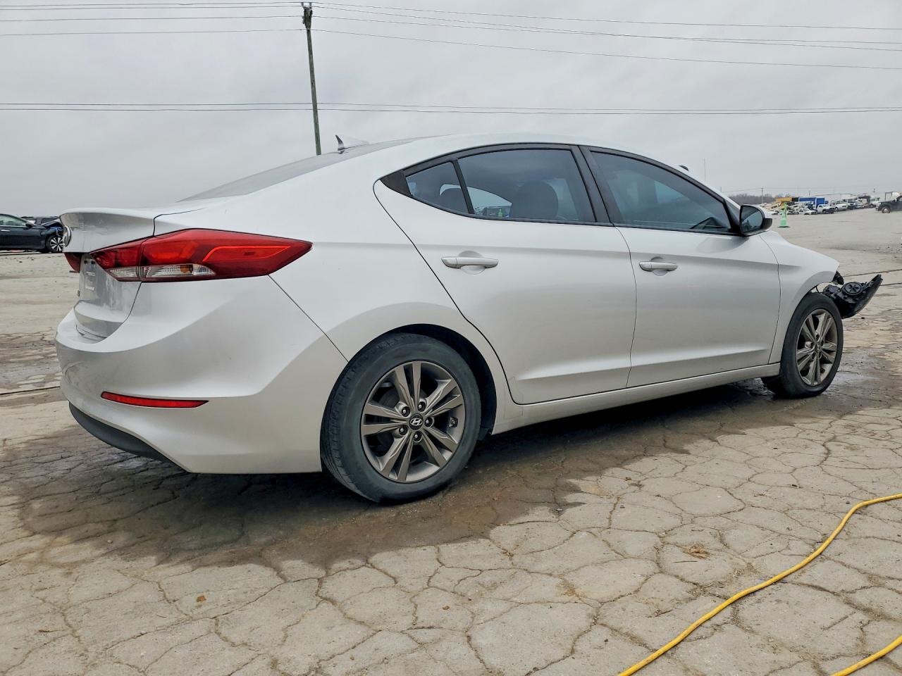 2017 HYUNDAI ELANTRA SE photo 3