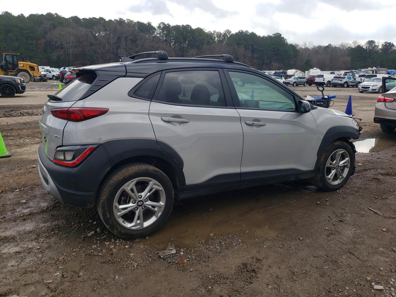 2022 HYUNDAI KONA SEL photo 5