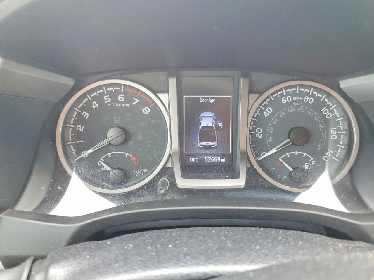 2022 TOYOTA TACOMA photo 9