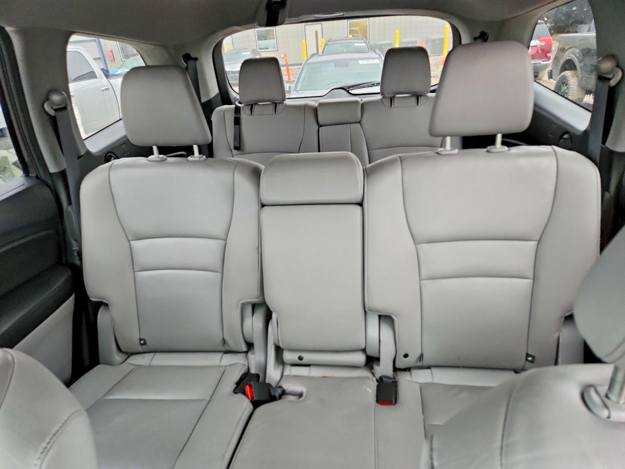 2016 HONDA PILOT EXL photo 10
