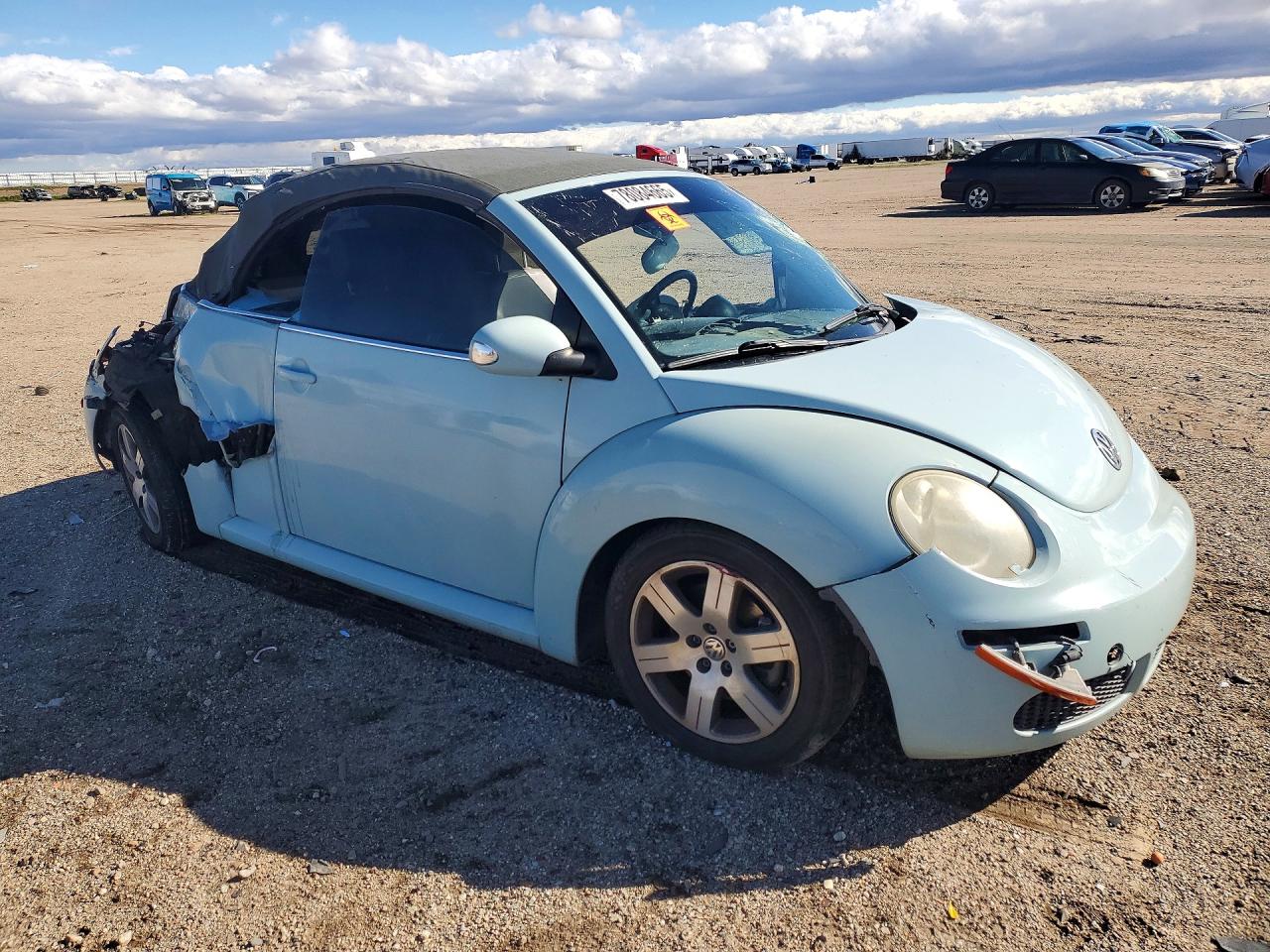 2006 VOLKSWAGEN NEW BEETLE CONVERTIBLE OPTION PACKAGE 1 photo 4
