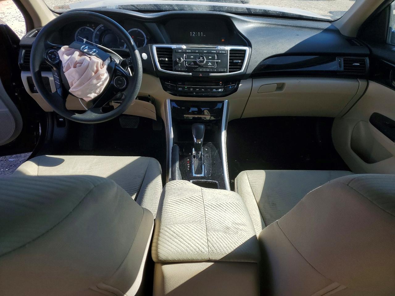 2016 HONDA ACCORD photo 8