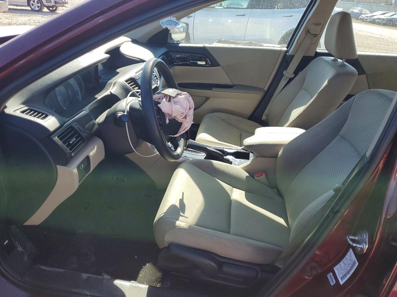 2016 HONDA ACCORD photo 7