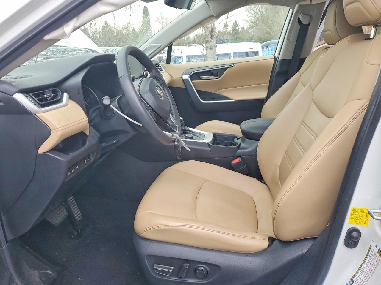 2021 TOYOTA RAV4 photo 13
