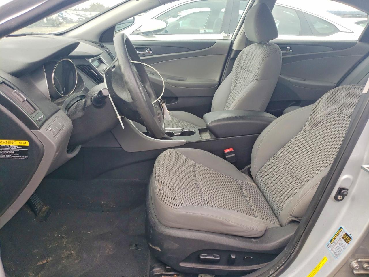 2012 HYUNDAI SONATA GLS photo 19