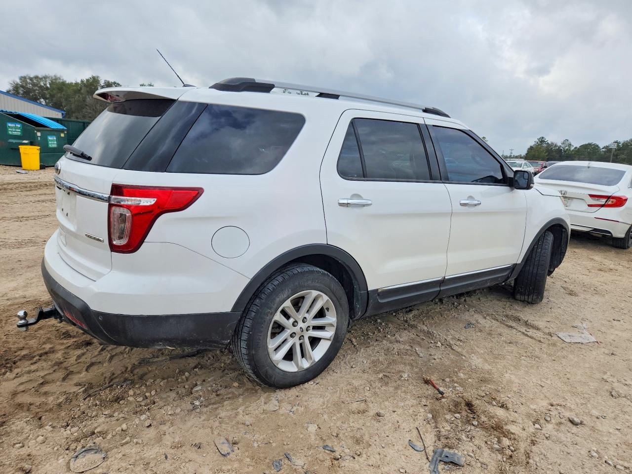 2013 FORD EXPLORER XLT photo 5