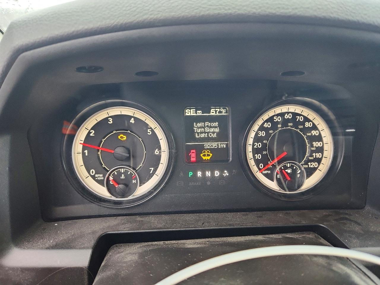 2017 RAM 2500 ST photo 9