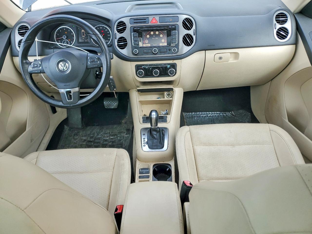 2011 VOLKSWAGEN TIGUAN S photo 15