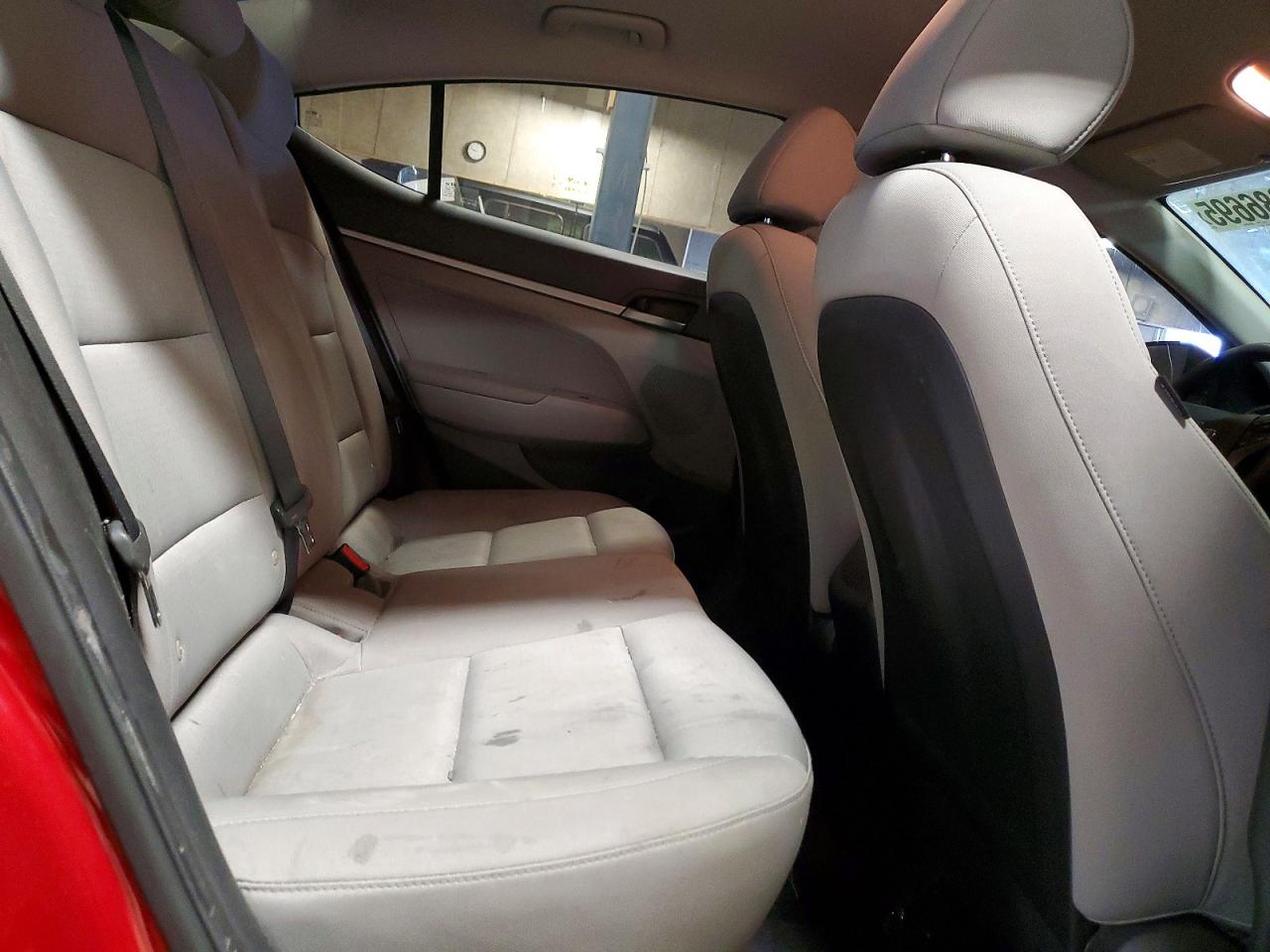 2018 HYUNDAI ELANTRA SE photo 28